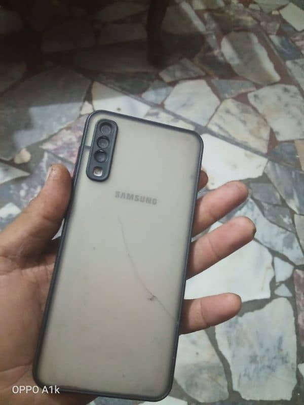 Samsung a70 3