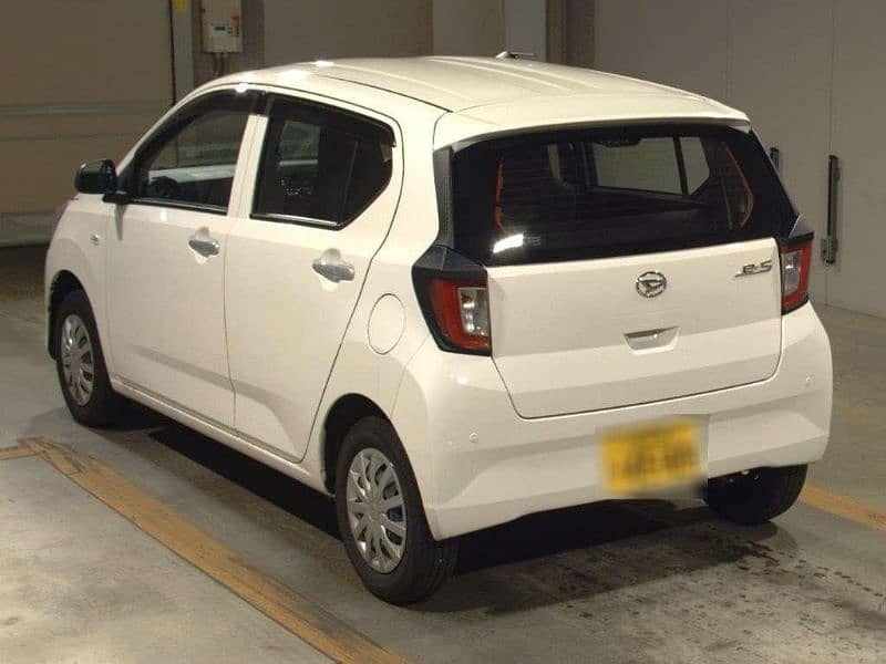 Daihatsu Mira 2022 0