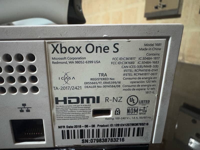 Xbox One S (1TB) , Usa (America) Model Based , With One Game ! 1