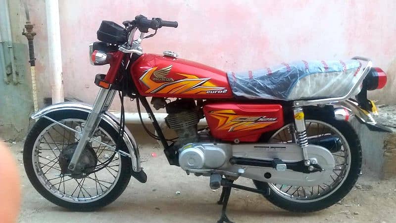 Honda125 Model 2021 Hyderabad number ha urgent sell  vip bike ha 2