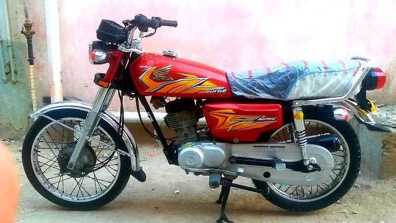 Honda125 Model 2021 Hyderabad number ha urgent sell  vip bike ha 3