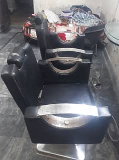 2 chairs + 1 side mirror for sale