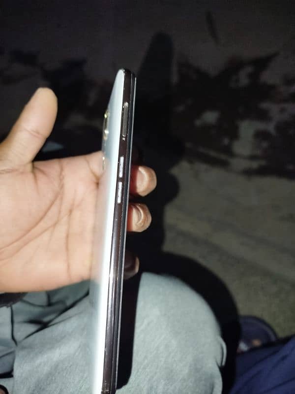 oppo F11 4