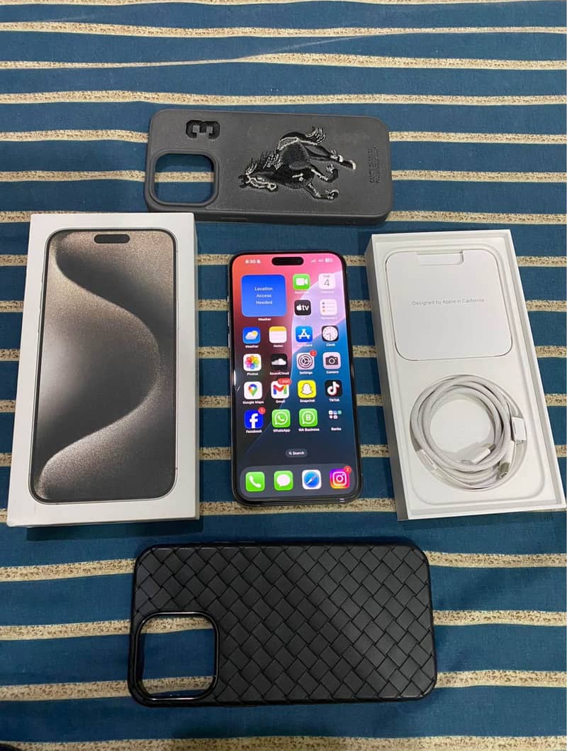 Apple iPhone 15 Pro Max 1