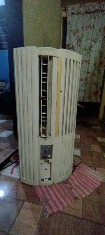 110 Ac , window AC new condition, bilkul thik h koi fault nh he 1