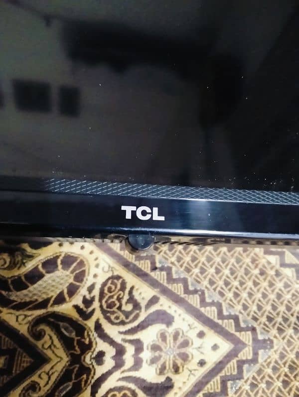 TCL 32" Original LCD With Box & Ramot 8