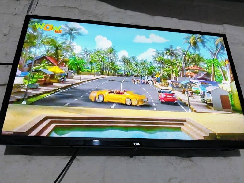 TCL 32" Original LCD With Box & Ramot 15