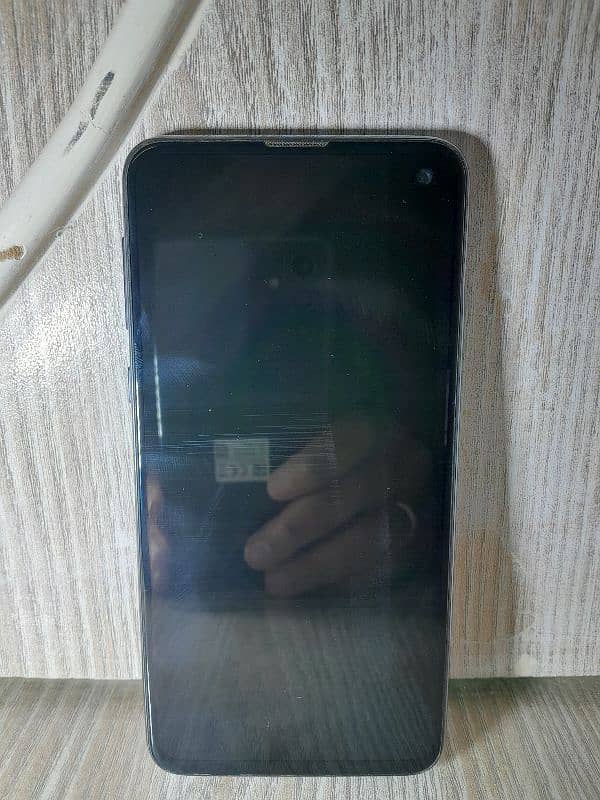 Samsung mobile S10E Non pta 6/128 GB 10