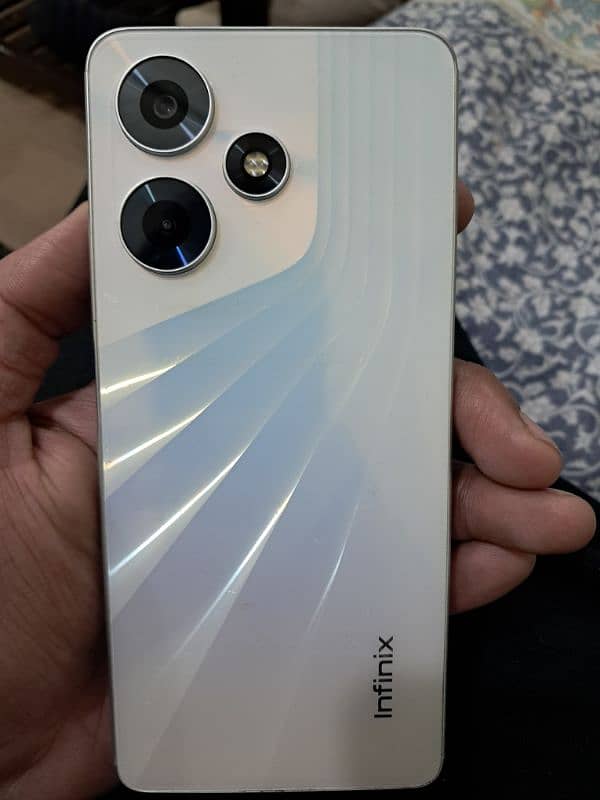 Infinix h0t 30 1