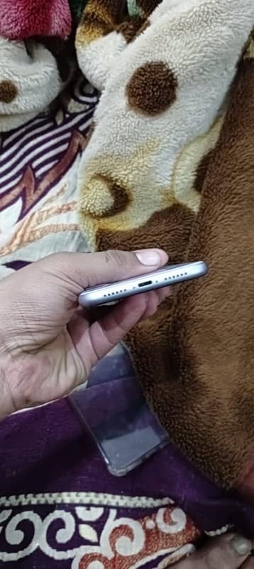 iphone 11 urgent sale 1