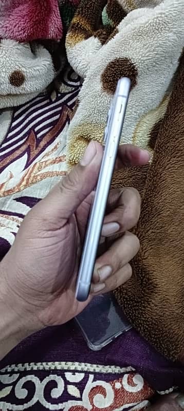 iphone 11 urgent sale 6