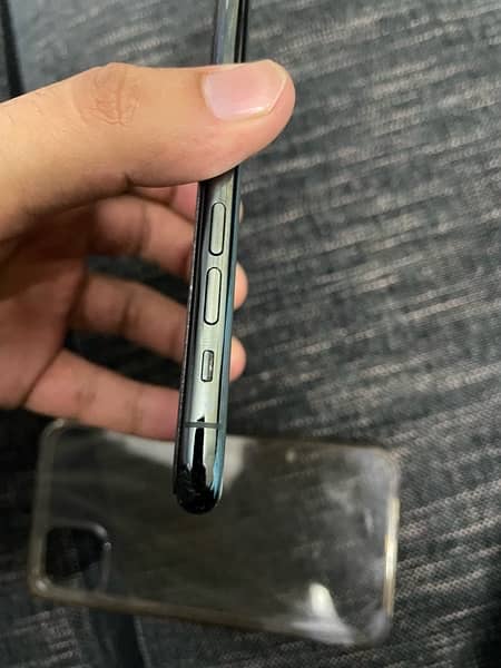 iphone 11 pro max pta green 4