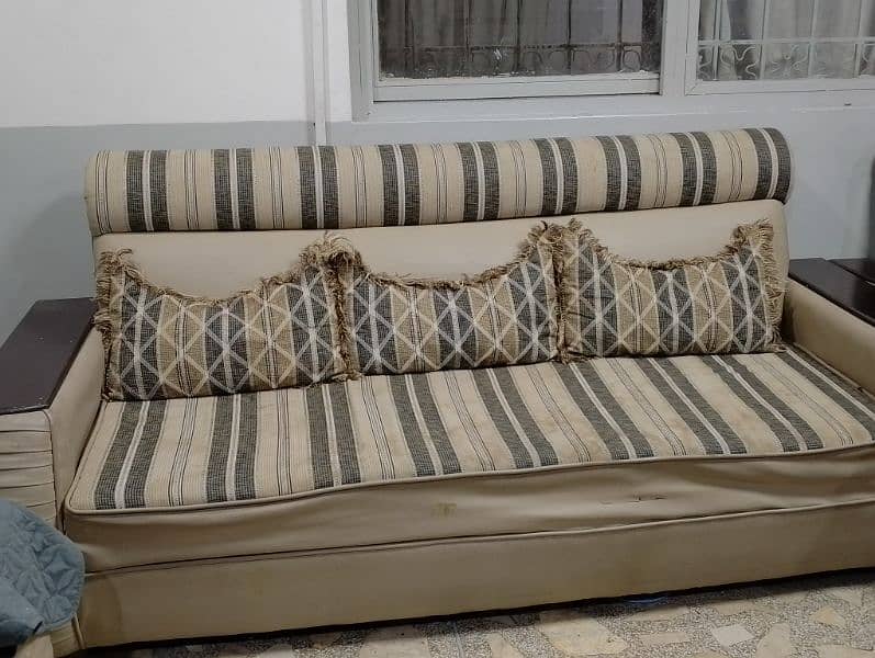 5 seater sofa, wooden sofa set, 1