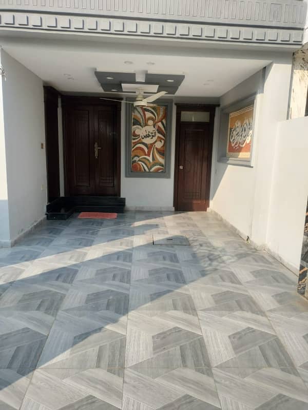 5.5 Marla Brand New House In Bahria Town For Sale 3