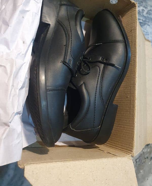 SETTINGS formal/school boots/shoes in lahore - size 8 (age 14-18) 1