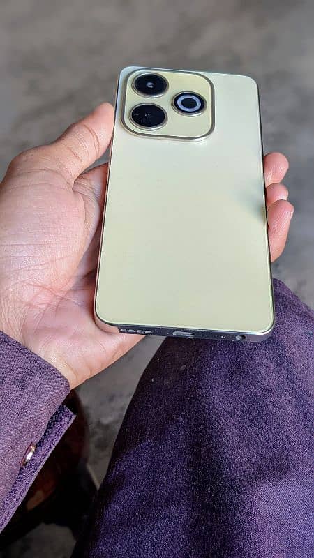 Infinix Hot 40i with box 5