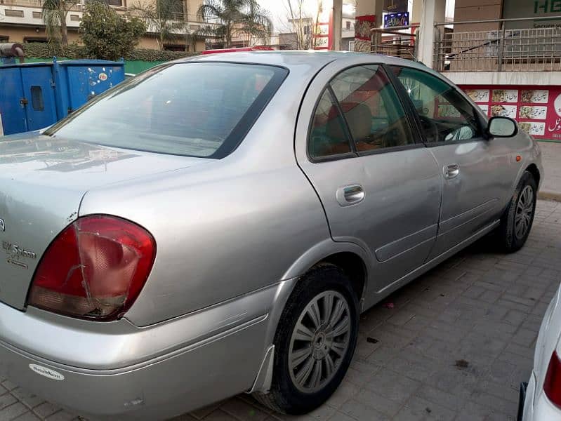 Nissan Sunny 2006 4