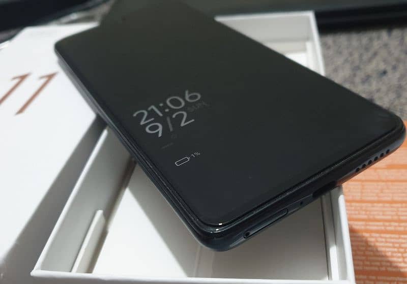 MI 11T 5G (8+4GB), 256 GB 1