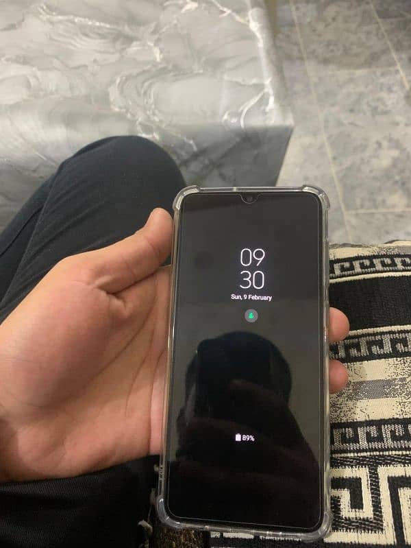 Samsung A70 1