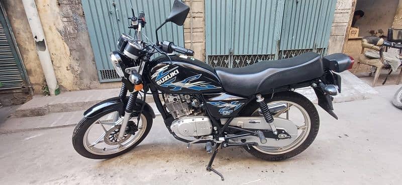 Suzuki GS 150 SE 0