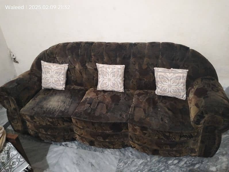 3 , 2 and 1 Seater Sofa Set. Good Condition. . 2