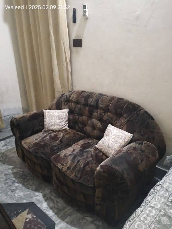 3 , 2 and 1 Seater Sofa Set. Good Condition. . 5