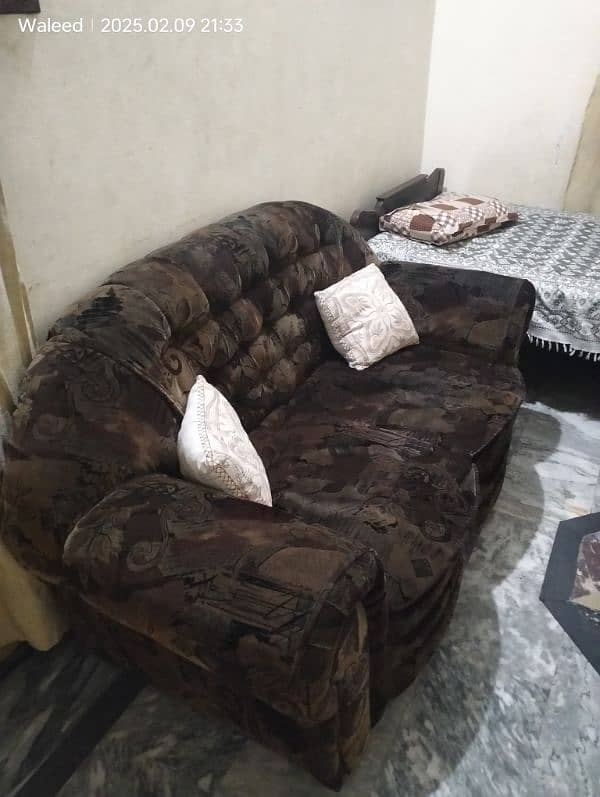 3 , 2 and 1 Seater Sofa Set. Good Condition. . 6