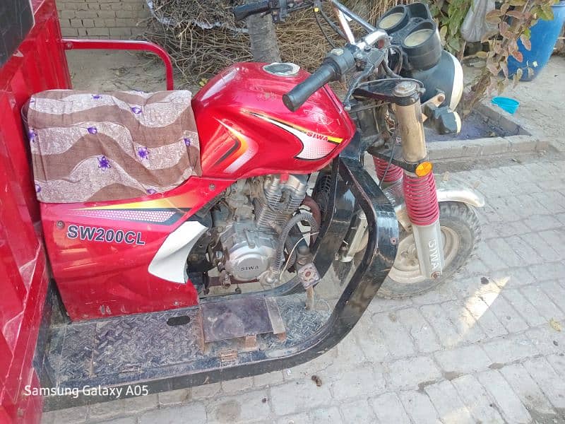 havy loader raksha for sale siwa 200cc damper body good condition 1