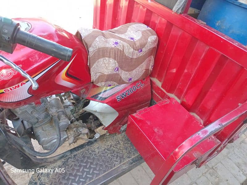 havy loader raksha for sale siwa 200cc damper body good condition 2