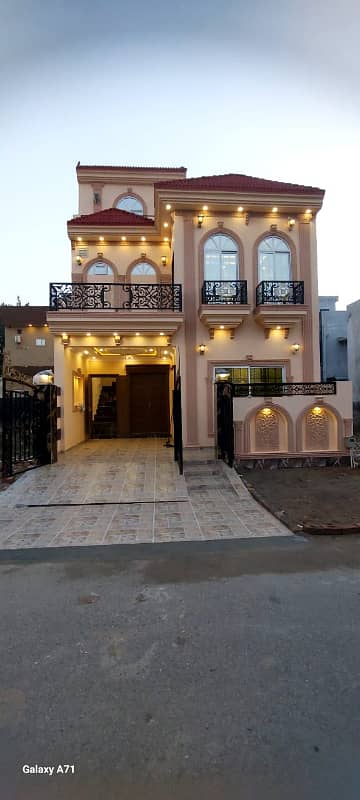 5 Marla Brand New House In Khayaban-e-Amin For Sale 0