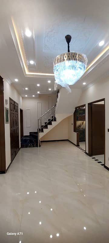 5 Marla Brand New House In Khayaban-e-Amin For Sale 4