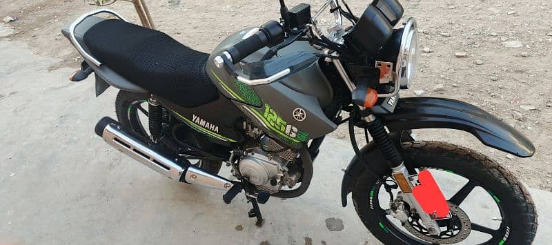 Yamaha YBRG 125 3