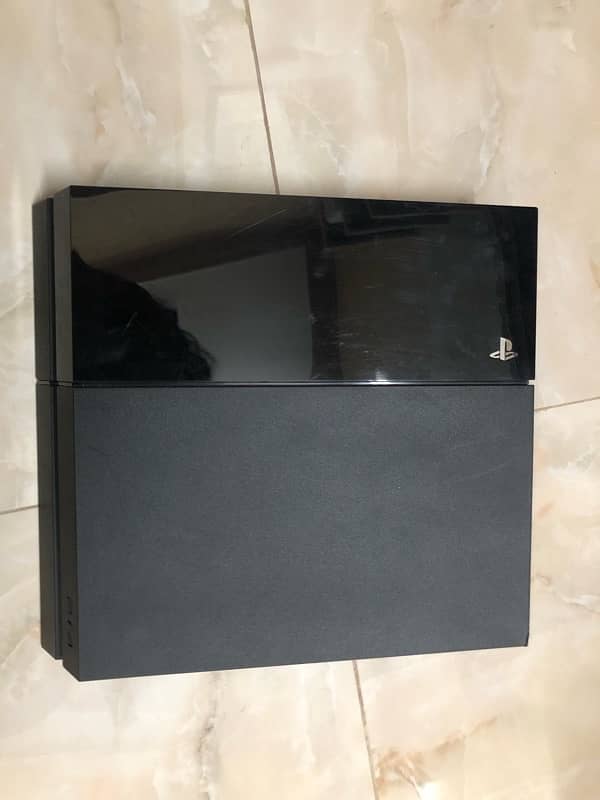 PS4 500gb (non jailbreak) 1