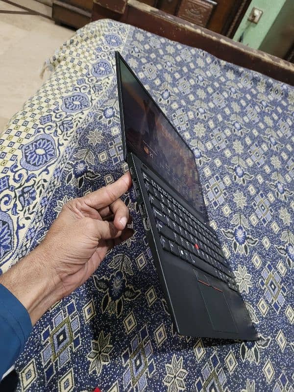 Lenovo x1 carbon 11