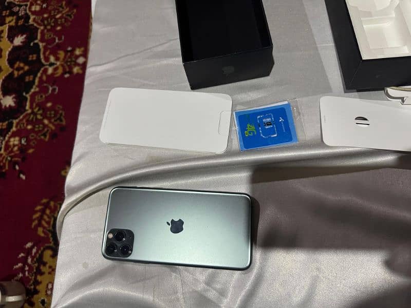 IPhone 11 pro Max in very condition official PTA approved 1