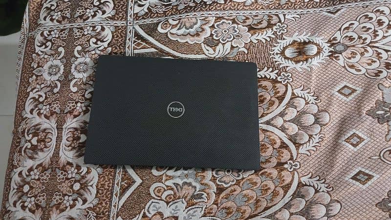 Dell Latitude 7300 - core i7 8th - 8 / 256 - 30 daya warrantty 1