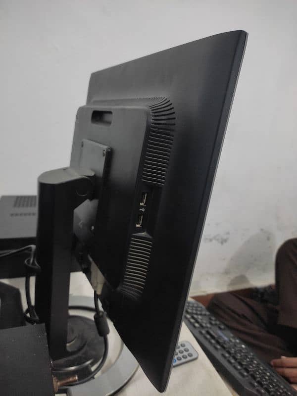 Asus AMD A4 Pro (Gaming PC) 5