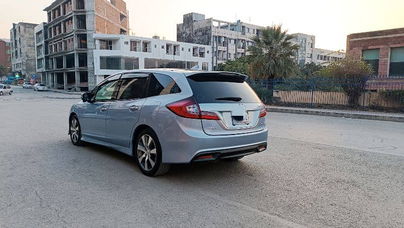 Honda Jade Hybrid 2015 3