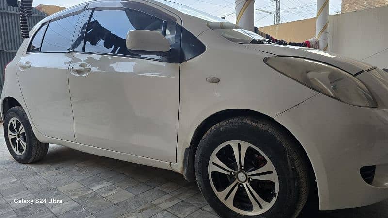 Toyota Vitz 2005 1