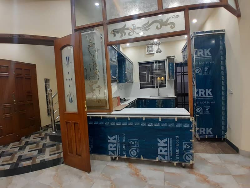 BRAND NEW HOUSE OF 8 MARLA AVAILABLE FOR SALE IN BAHRIA ORCHARD LAHORE 18