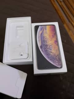 iphone xs max 256 non but 4 month Sim working