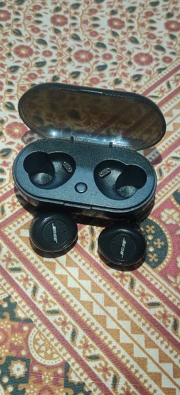 BOSE TWS 5 EARPHONES FOR SALE CONDITION 10/10 1