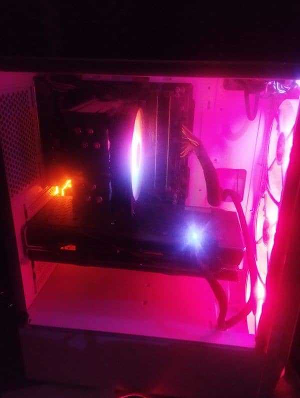 Gaming pc Ryzen 5 3600 with 5600xt GPU 0