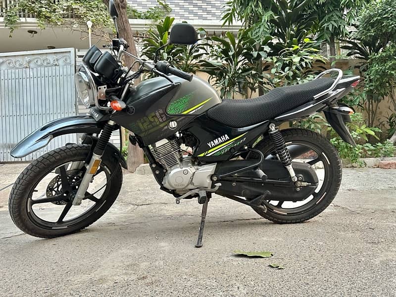 Yamaha YBR 125G 4