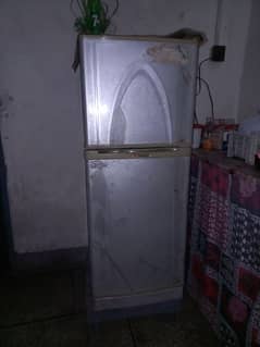 Dawlance fridge for sale