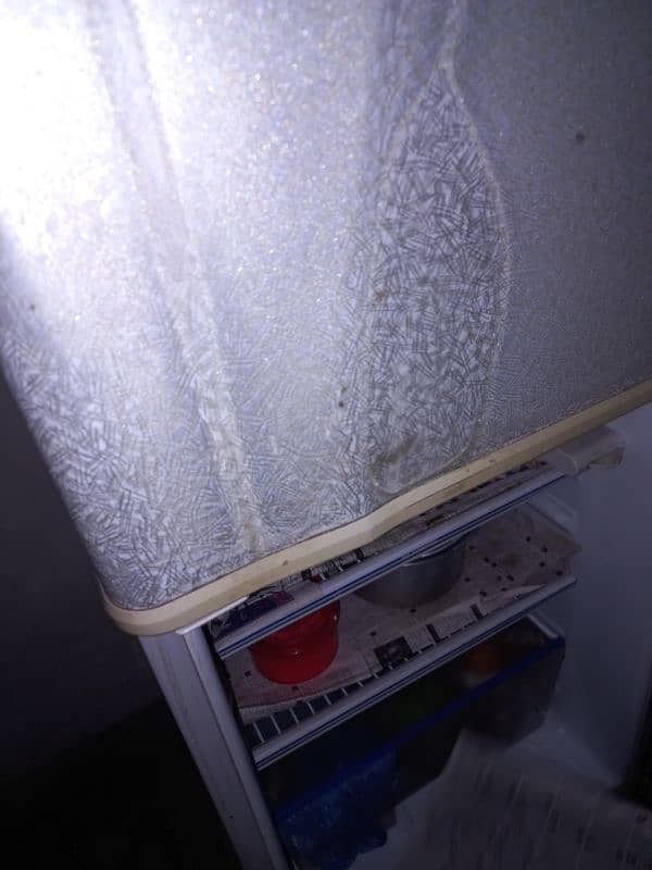 Dawlance fridge for sale 8