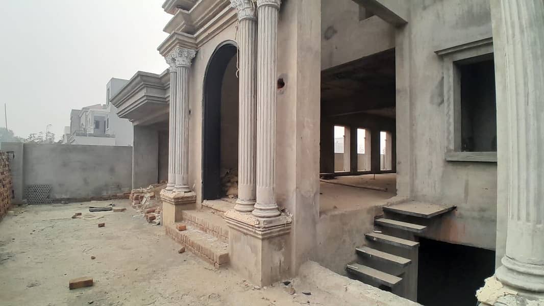 GRAY STRUCTURE HOUSE 13 MARLA WITH BASEMENT AVAILABLE FOR SALE IN BAHRIA ORCHARD LAHORE 1