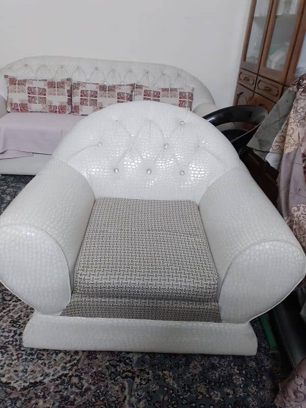 Beautiful sofa set 0