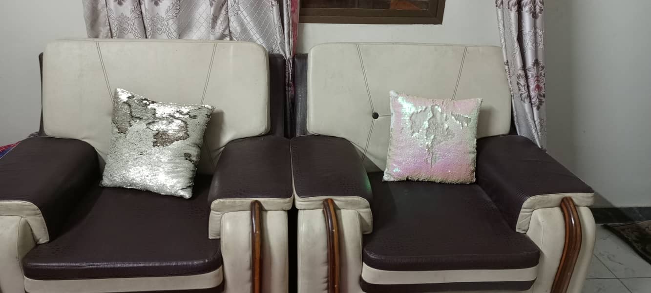 7 seater sofas ok condition 1