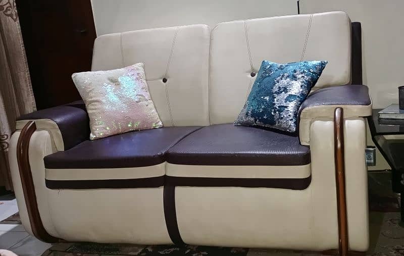 7 seater sofas ok condition 2